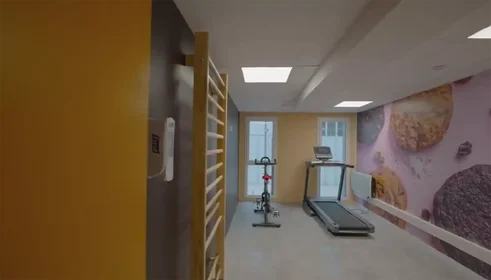 Studio at Quai François Mitterrand, image 23 of 27