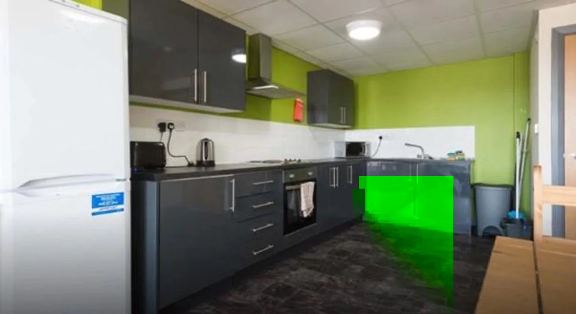 Quarto de estudante confortável e espaçoso em 