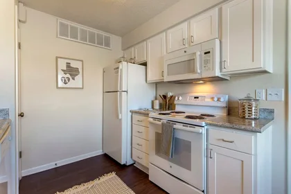 Private room at Marion Pugh Drive, image 3 of 41