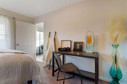 Private room at Marion Pugh Drive, image 34 of 41