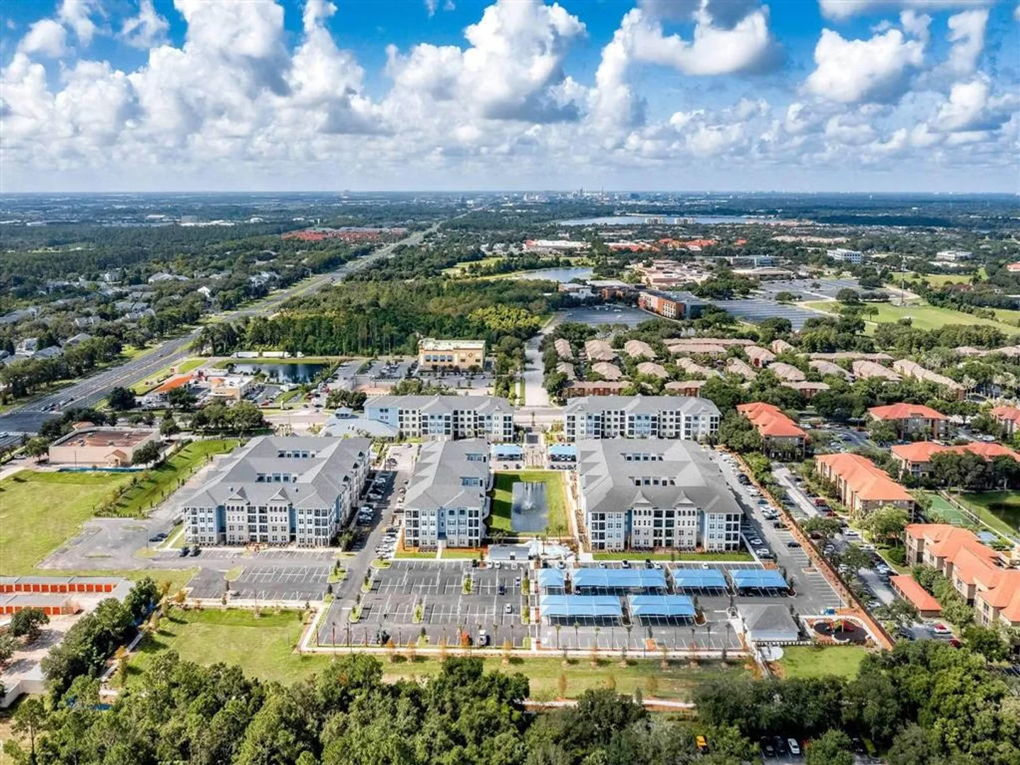 Quarto de estudante económico com localização conveniente em 