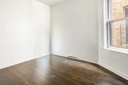 Private room at North Mozart Street, image 1 of 10
