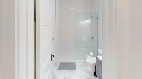 Stanza privata in North Mozart Street, immagine 14 di 49