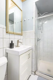 Stanza privata in North Mozart Street, immagine 28 di 49