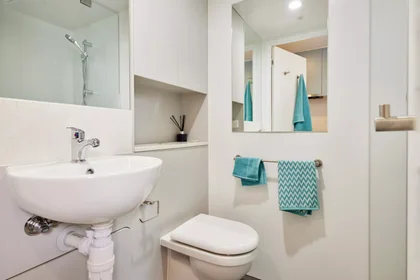 Quarto privado em Wattle Street, imagem 2 de 33
