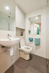 Quarto privado em Wattle Street, imagem 3 de 33