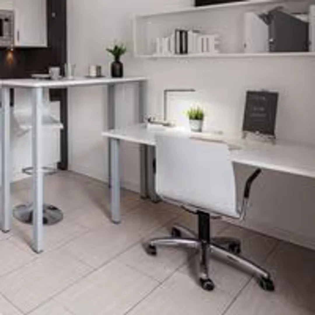 Modern student studio with complete amenities in 