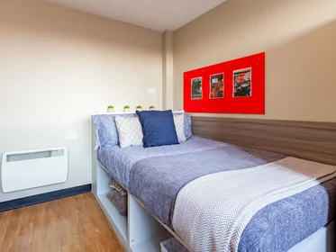 Private room at Grasmere Street, image 1 of 10