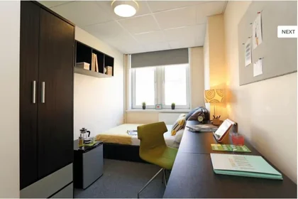 Private room at Upper Parliament Street, image 7 of 26
