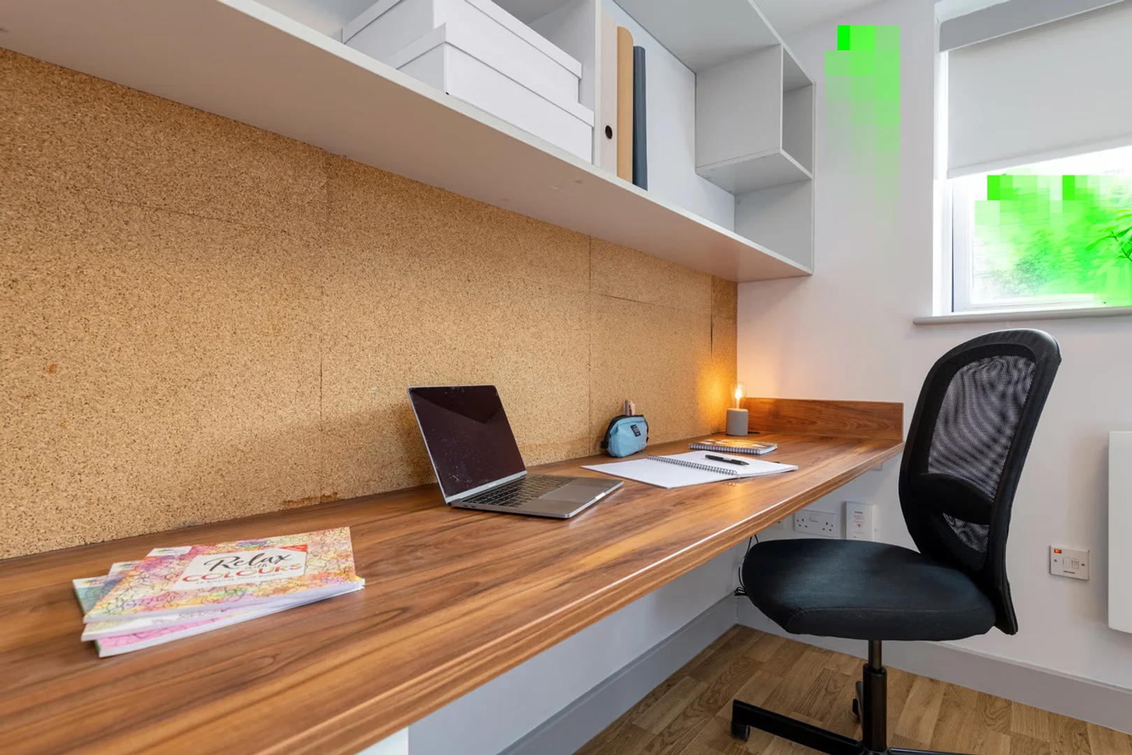 Quarto para alugar em apartamento de estudantes em , totalmente mobilado