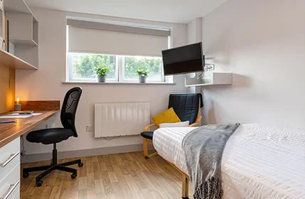Quarto privado em Earlsdon Street, imagem 1 de 10