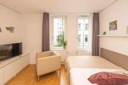 Monolocale in Mainzer Landstraße, immagine 4 di 49