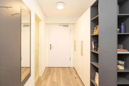 Stüdyo daire konumu Mainzer Landstraße, 15 49 görüntüsü
