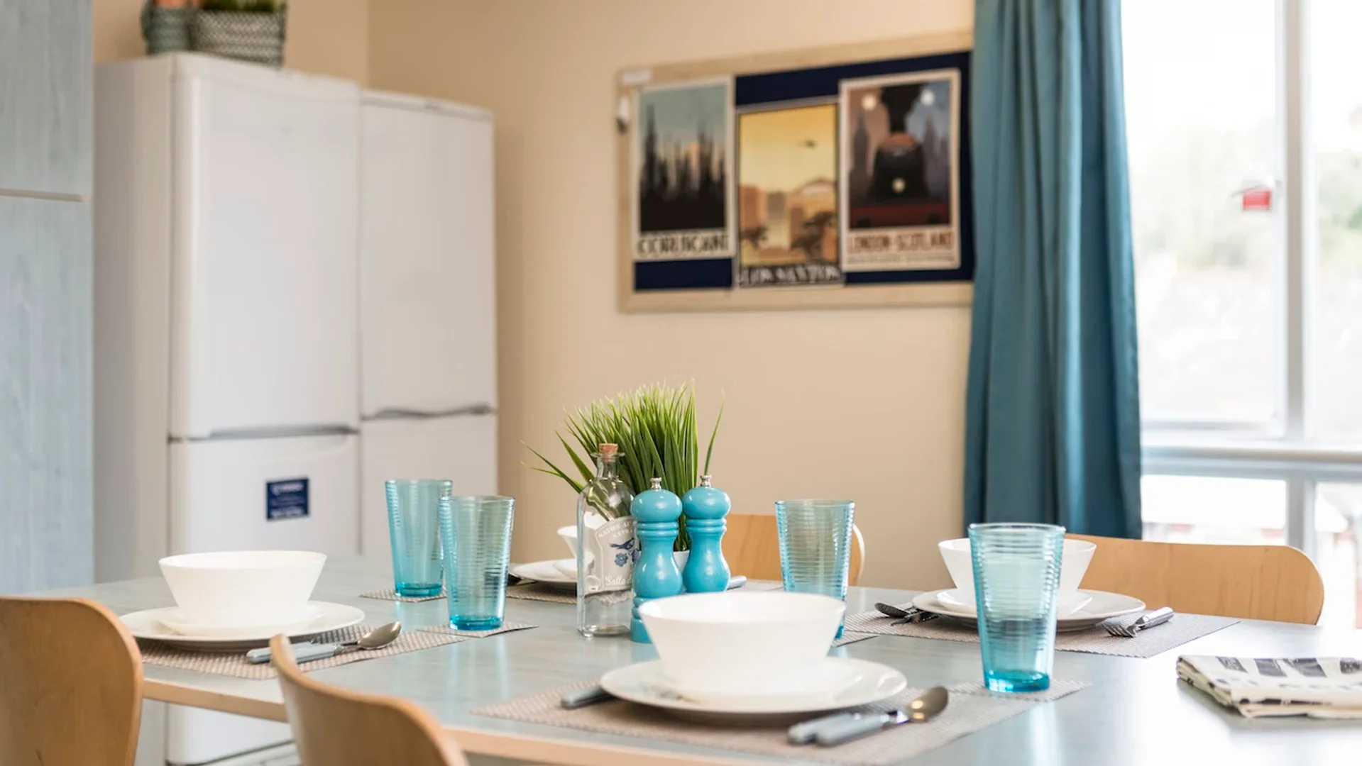 Apartamento estúdio acessível com características essenciais em 