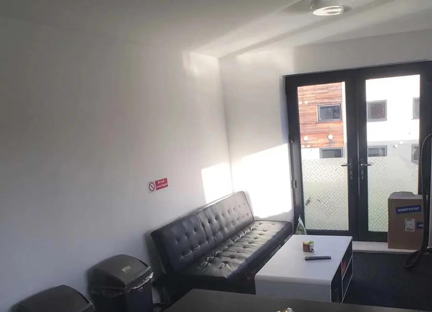 Affordable room for students with ample lighting in 