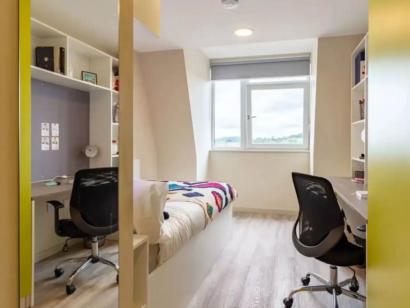 Economical student room with convenient location in