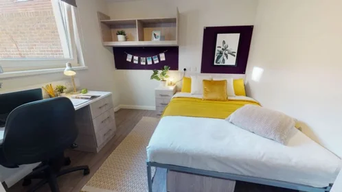 Quarto privado em Newmarket Road, imagem 1 de 10