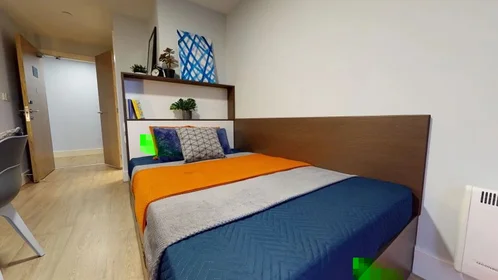 Chambre privée à Moland Street, image 1 de 10
