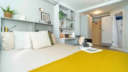 Estudio en Wellington Street, imagen 1 de 40