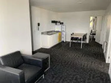 Chambre privée à Anzac Avenue, image 2 de 12