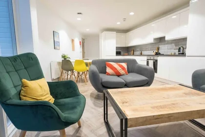 Stanza privata in Fairgreen Road, immagine 15 di 26