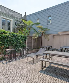 Quarto privado em California Street, imagem 12 de 15