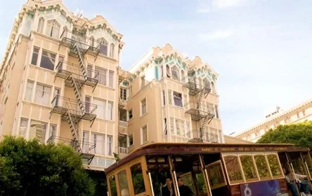 Quarto privado em California Street, imagem 10 de 15