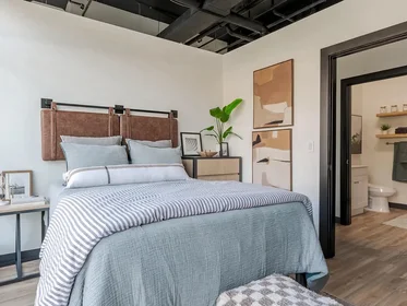 Chambre privée à East State Street, image 2 de 15