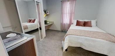 Chambre privée à Frankford Avenue, image 1 de 49