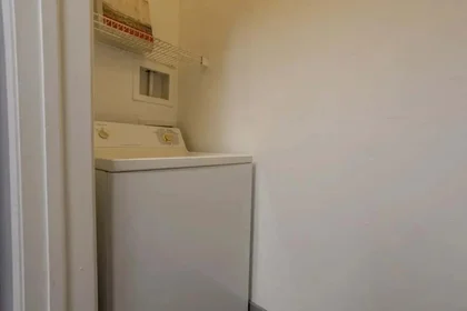Chambre privée à Frankford Avenue, image 40 de 49