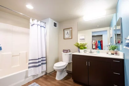 Private room at South Figueroa Street, image 13 of 33