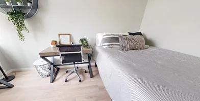 Private room at South Figueroa Street, image 3 of 33