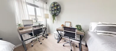 Private room at South Figueroa Street, image 5 of 33