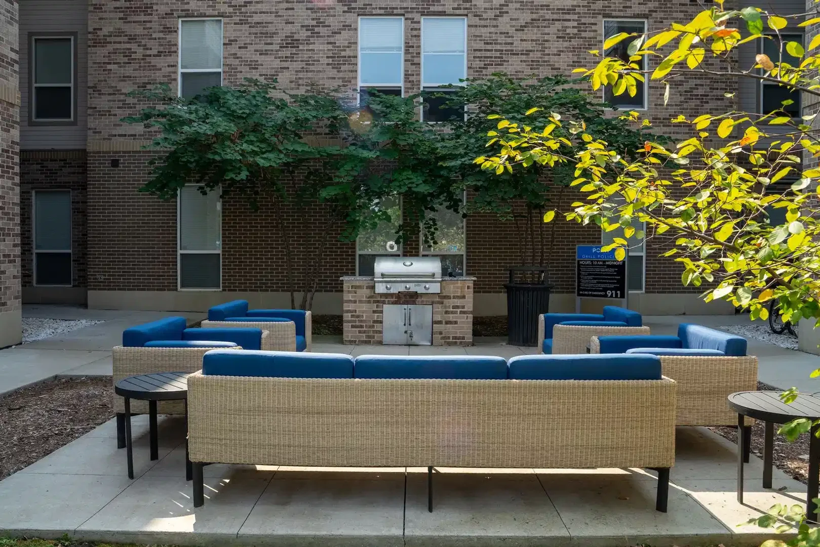 Chambre confortable pour étudiants disponible dans 