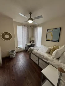 Stanza privata in Lincoln Way, immagine 39 di 49