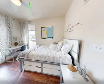 Stanza privata in Lincoln Way, immagine 10 di 49