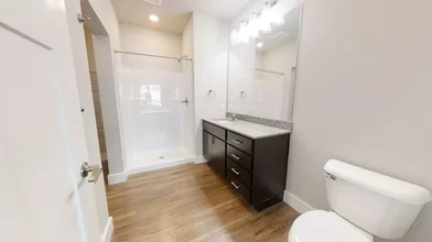 Stanza privata in East Green Street, immagine 46 di 49