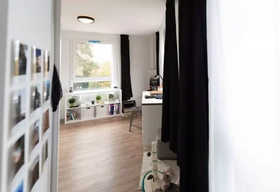 Studio at Rue du Vercors, image 6 of 12