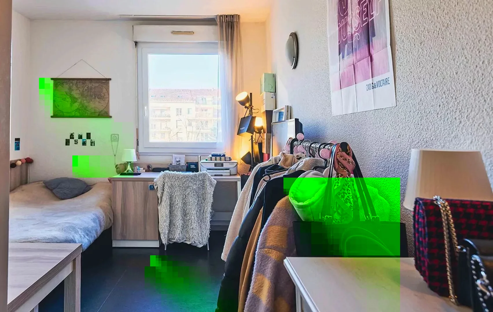 Studio abordable avec des caractéristiques essentielles dans 