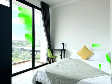 Private room at Mattar Road, image 1 of 10