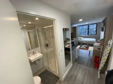 Privatzimmer in der Commercial Road, bild 30 von 35