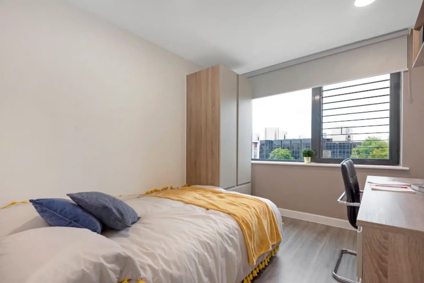 Quarto amigo do estudante em  com comodidades modernas