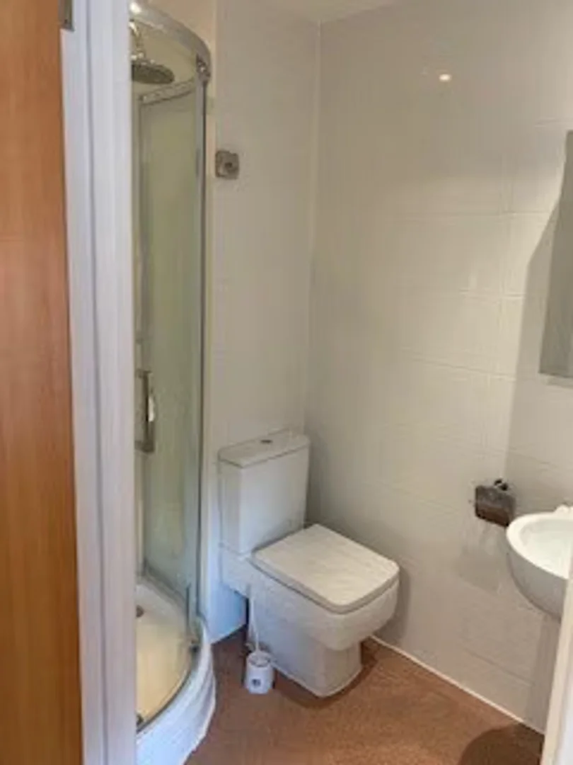 Functional student room perfect for studying in