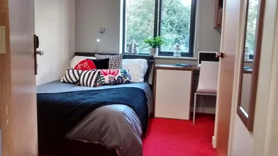 Chambre privée à Parham Road, image 1 de 22