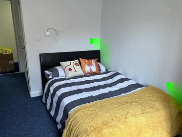 Stanza privata in Parham Road, immagine 1 di 23