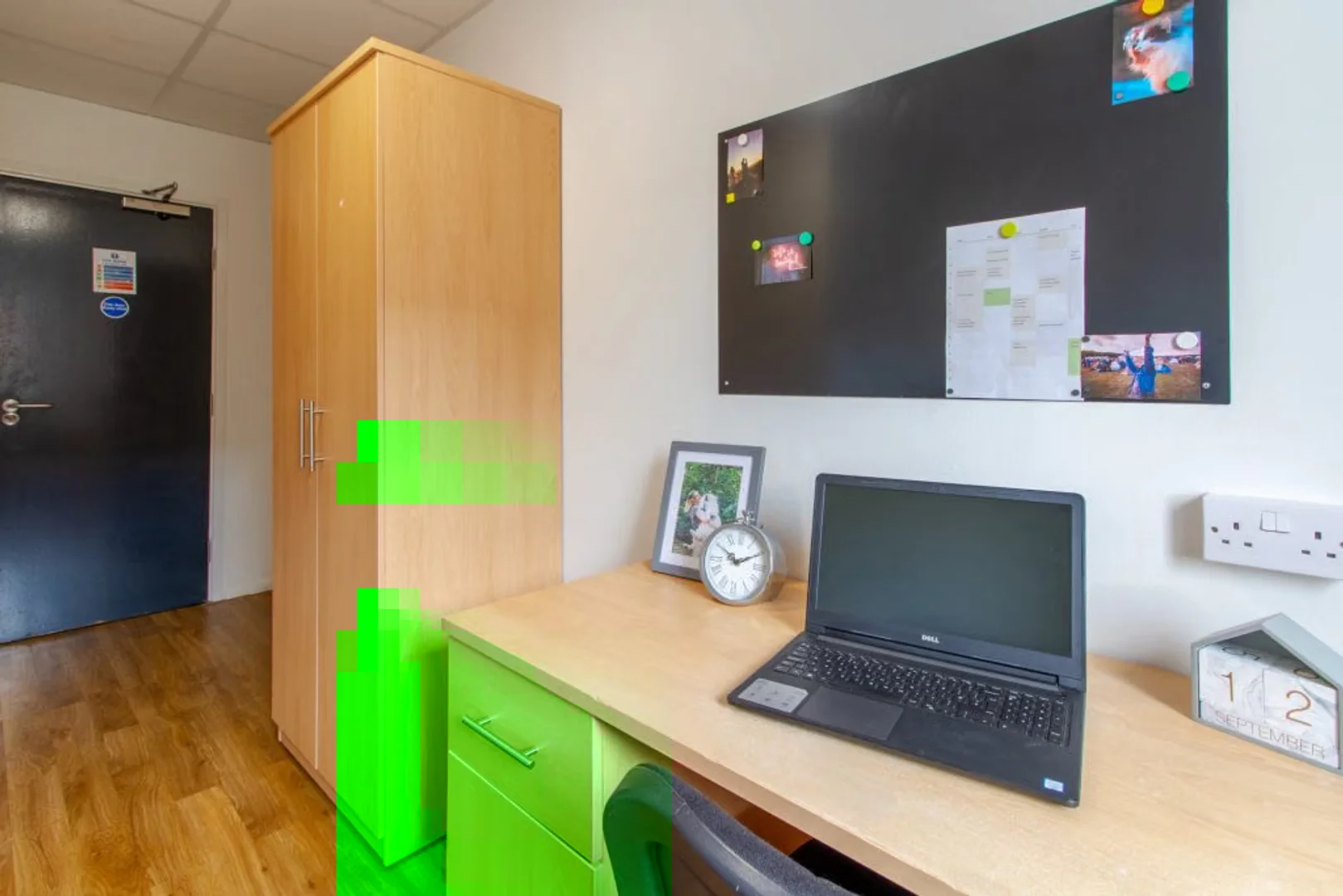 Budget-friendly student room close to campus in