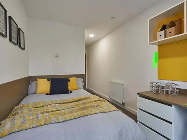 Privatzimmer in der Empire Way, bild 27 von 36