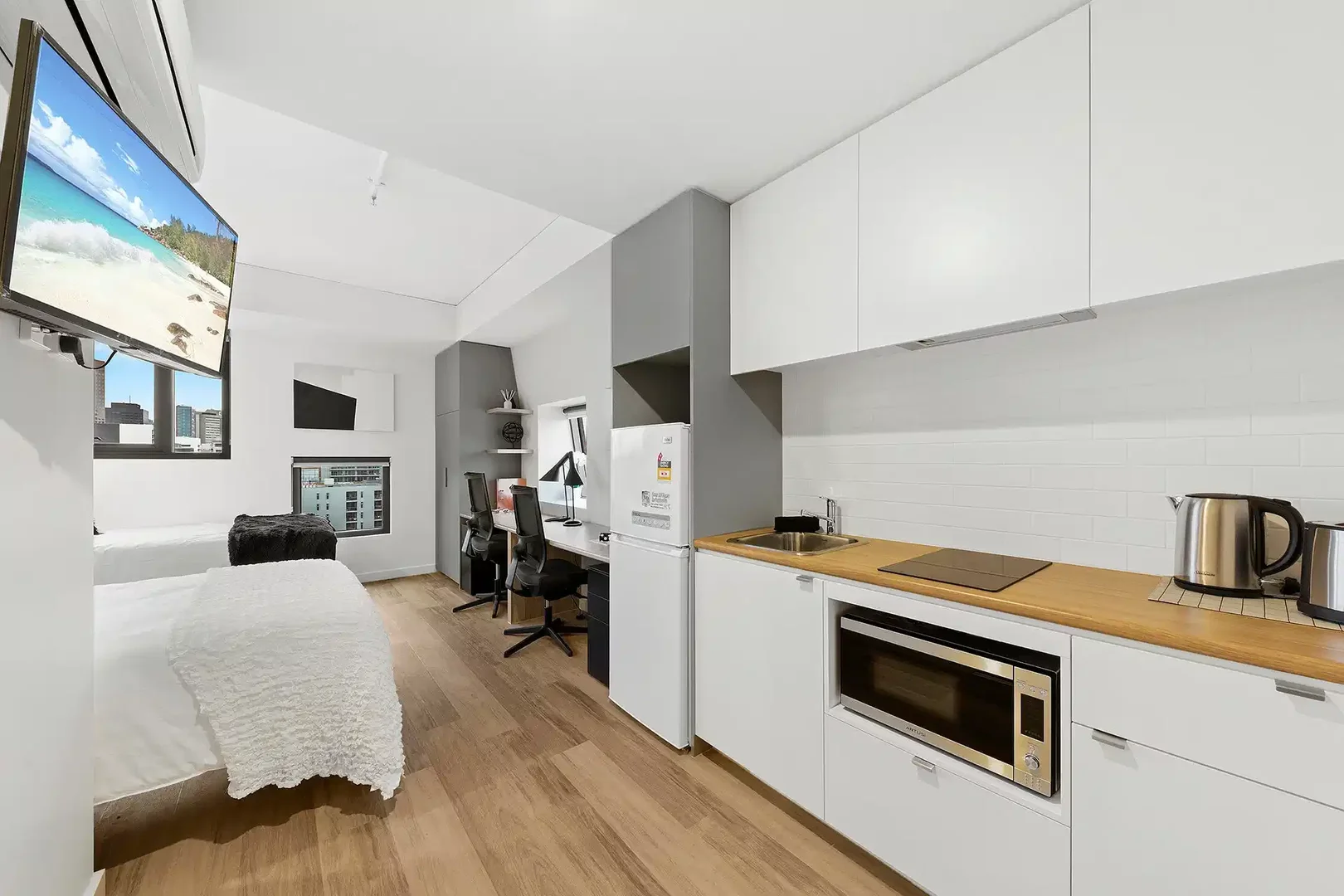 Comfortable and spacious student room in 