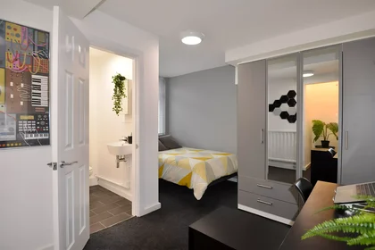 Private room at Upper Park Road, image 19 of 44