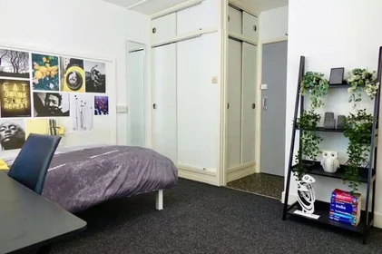 Private room at Upper Park Road, image 30 of 44